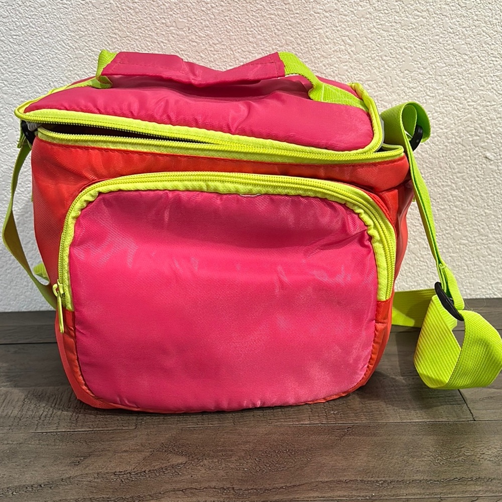 Vibrant Pink and Green Insulated lunch cooler bag